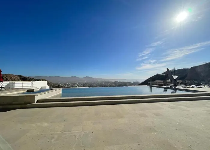 Stunning 2Br Oceanview Contemporary Condo In Cabo