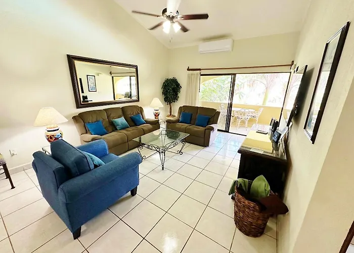 Walk Everywhere 2Br2Ba Valuecabocondo This Is It!