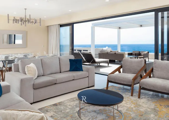 Three Bd Penthouse Ocean Front-Villa La Valencia