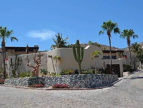 Villa Dorado