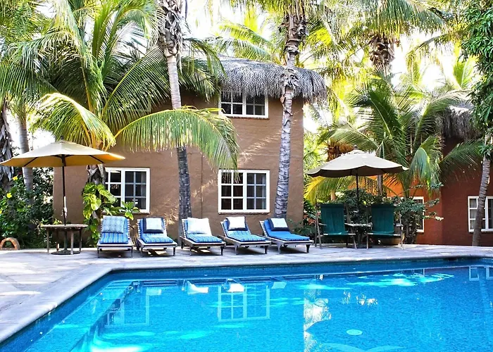 The Bungalows Hotel
