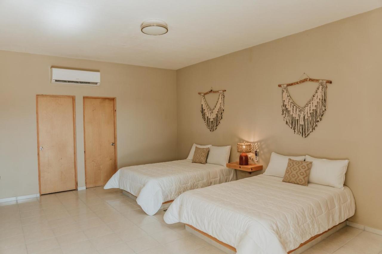 Baja Hotel *
