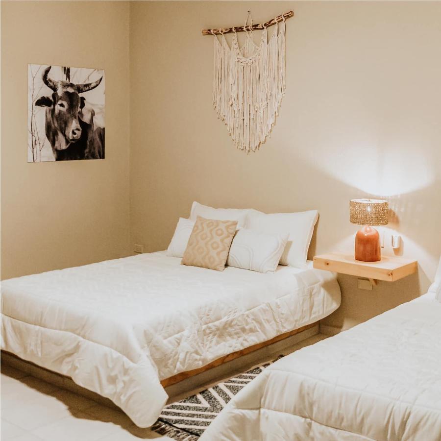 Hotel Baja *