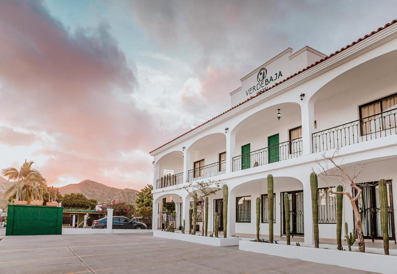 Baja Hotel *