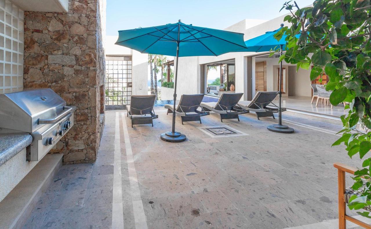 Contemporary With 2 Pools, Walking Distance To And Butler Included Cabo San Lucas