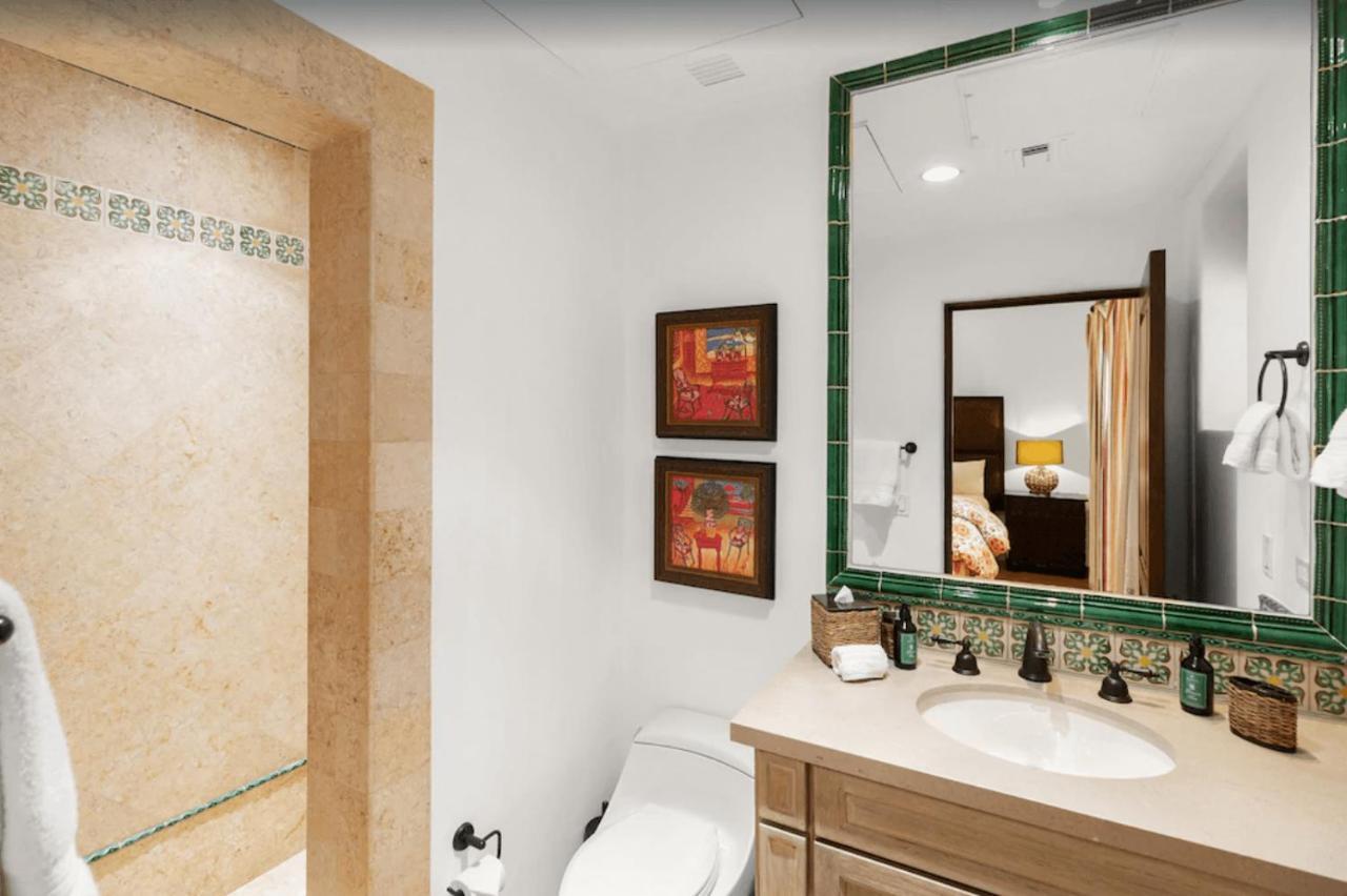 Executive-style Luxury On Apartamento Cabo San Lucas