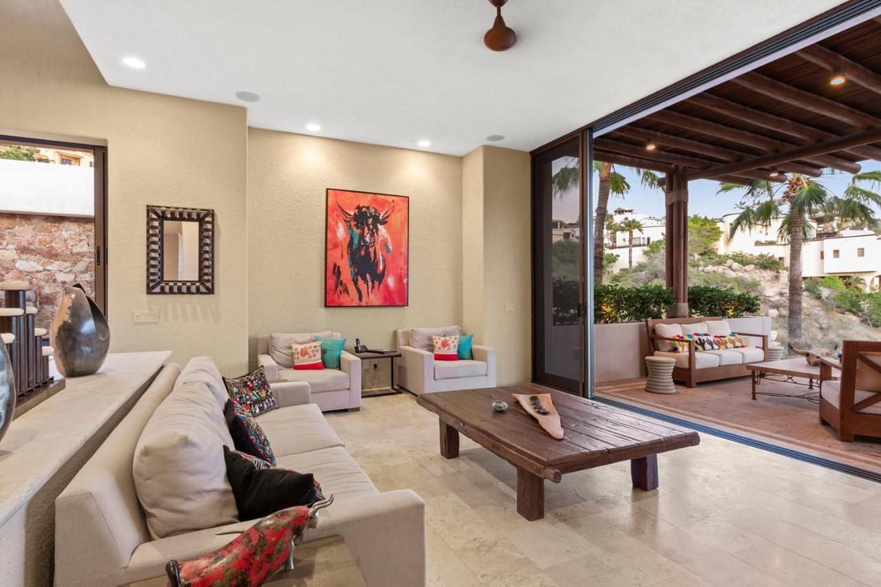 Villa Contemporary With 2 Pools, Walking Distance To And Butler Included Cabo San Lucas