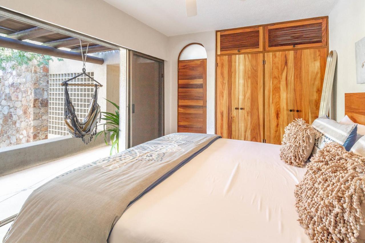 Contemporary With 2 Pools, Walking Distance To And Butler Included Cabo San Lucas