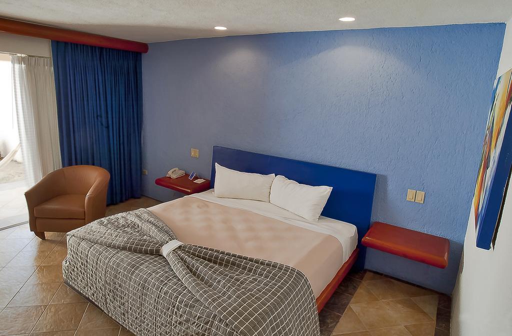 Patios Hotel