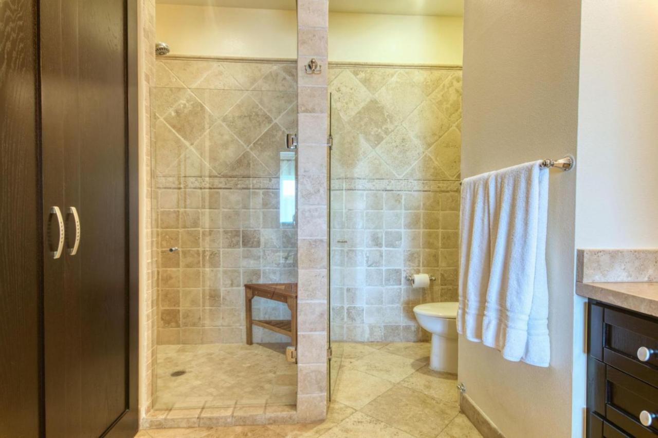 Perfect Location - Puerta Cabo Village 500 Steps To The Beach & Holiday home Cabo San Lucas