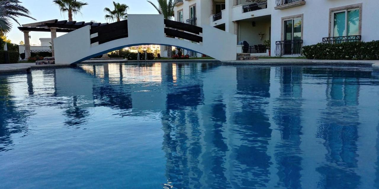 Perfect Location - Puerta Cabo Village 500 Steps To The Beach & Holiday home *