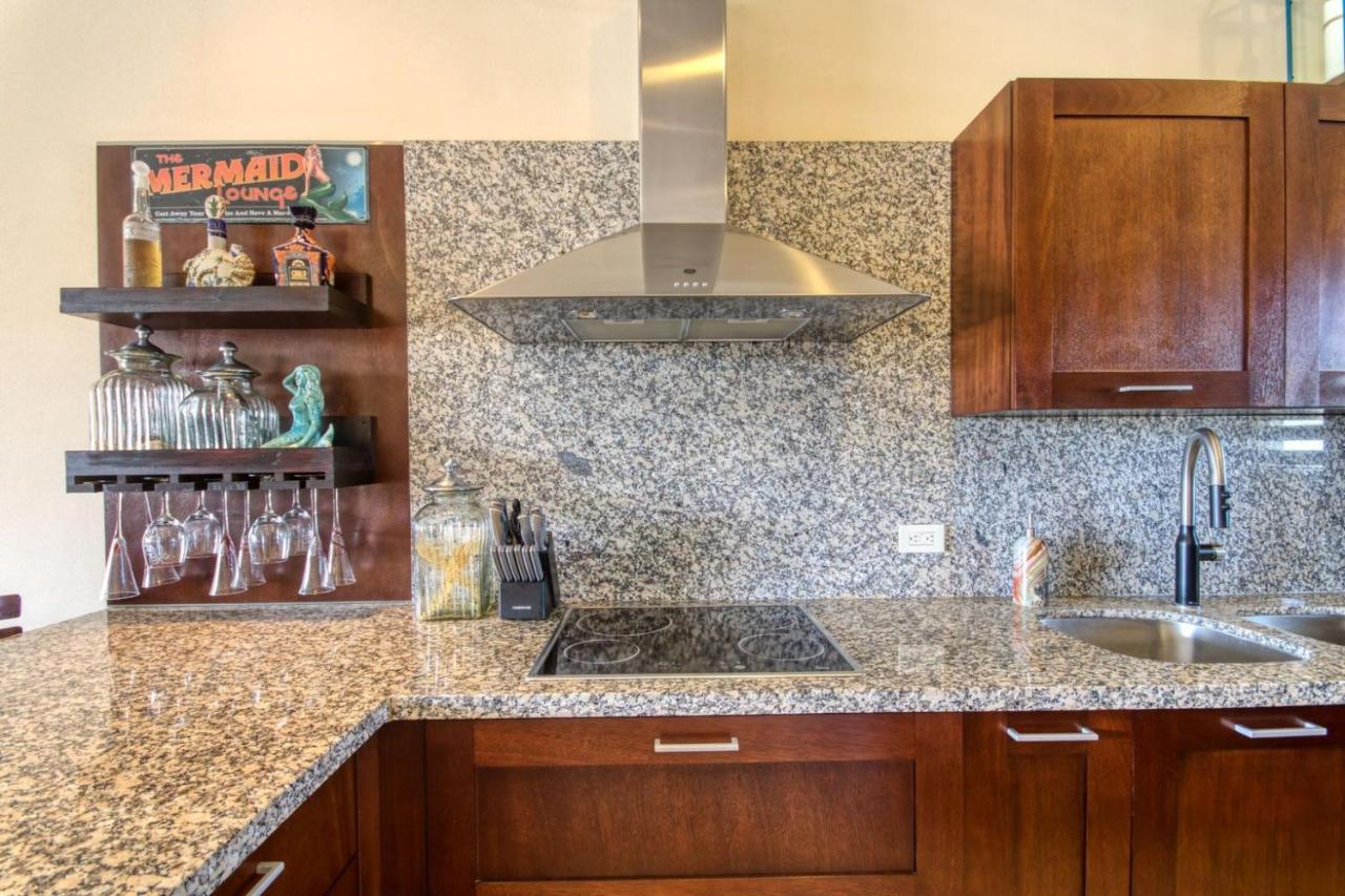 Perfect Location - Puerta Cabo Village 500 Steps To The Beach & Holiday home Cabo San Lucas