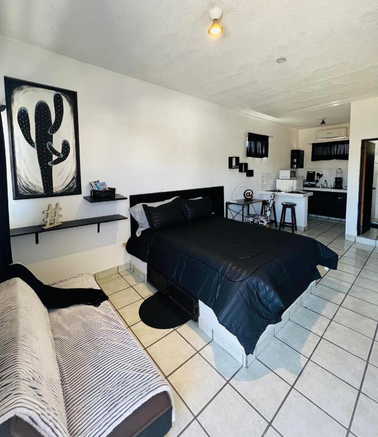 Cozy Black And White Studio Apartment *