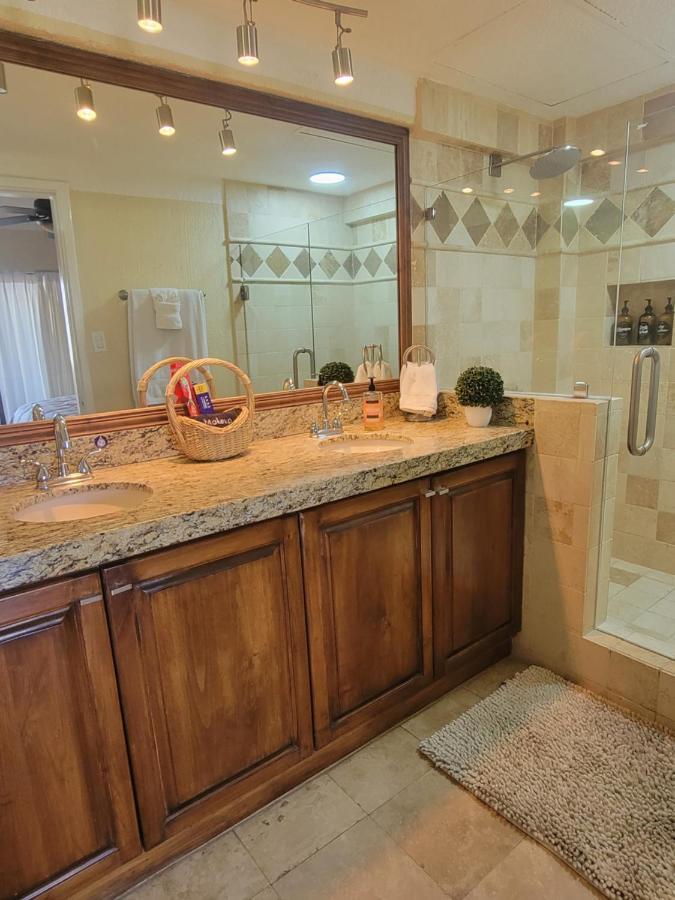 Location In Medano -marina Sol Lrg 2 Bed Steps To Beach, Downtown & Marina *