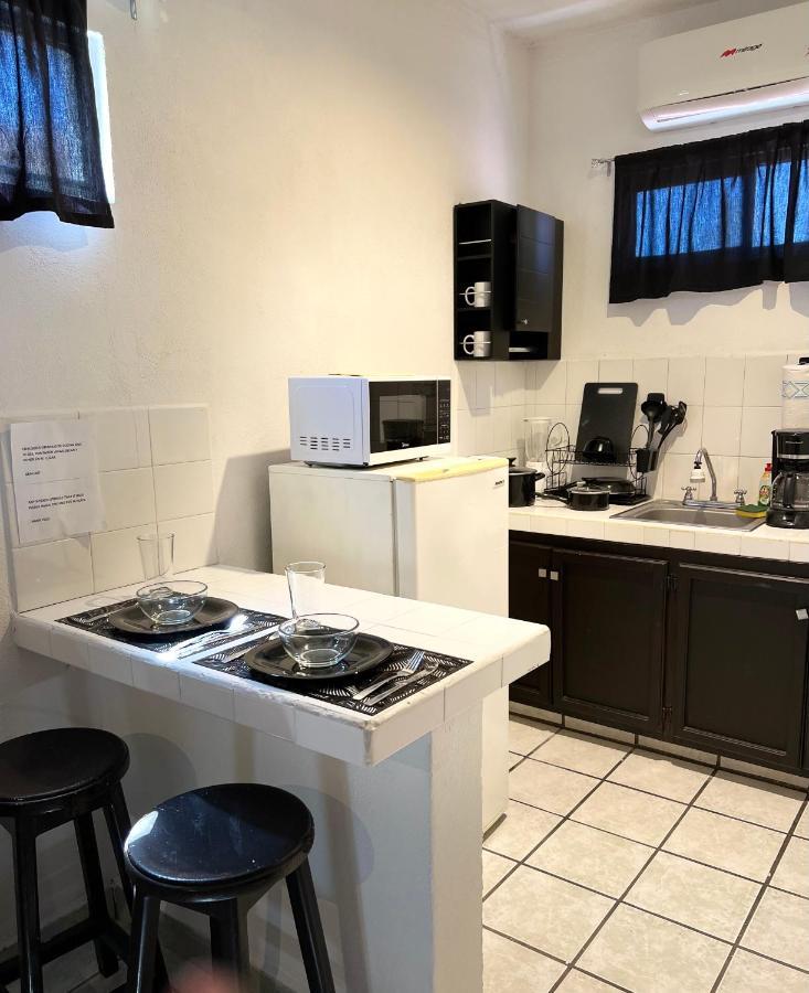 Cozy Black And White Studio Cabo San Lucas
