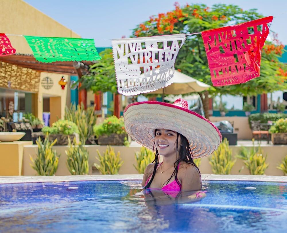 Patios Hotel Cabo San Lucas