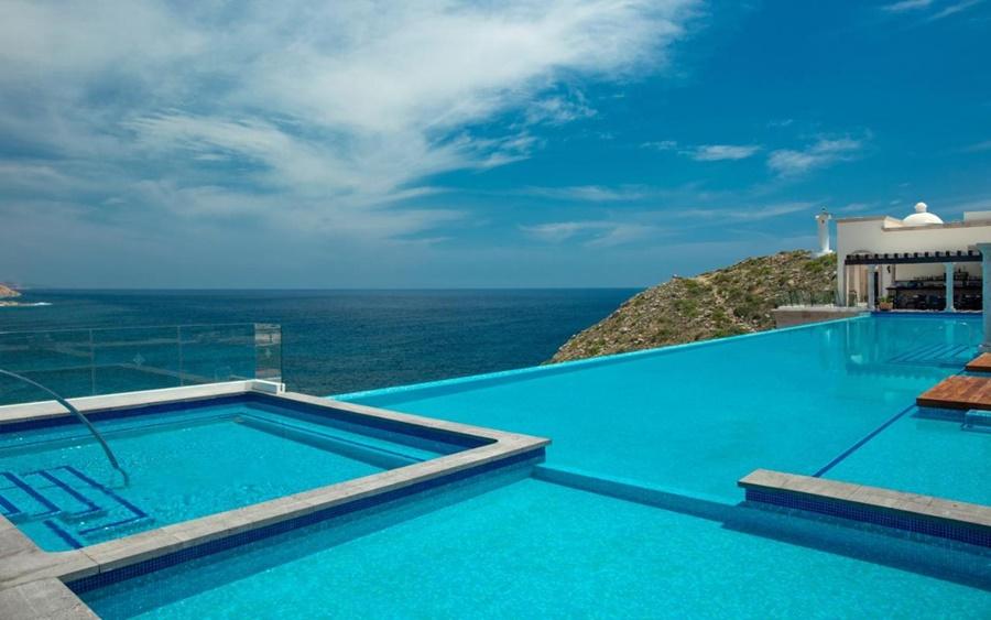 Aparthotel Luxurious With Private Balconies, Vista Encantada Resort, & Retreat