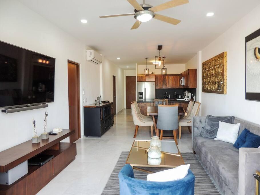 Apartment Beautiful Ocean View Condo, 3br 3.5 Bt *
