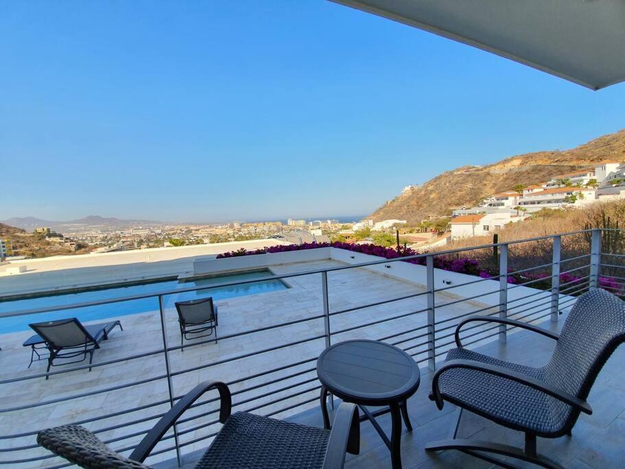 Beautiful Ocean View Condo, 3br 3.5 Bt Cabo San Lucas