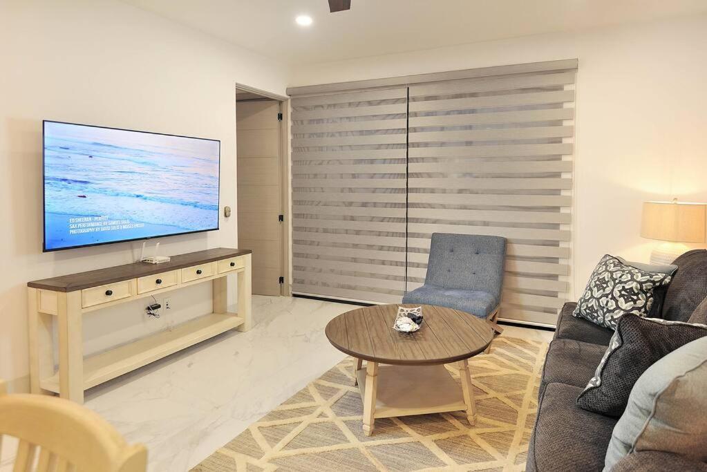 Great Location 2bd 2bth Walking Distance To Medano * Cabo San Lucas