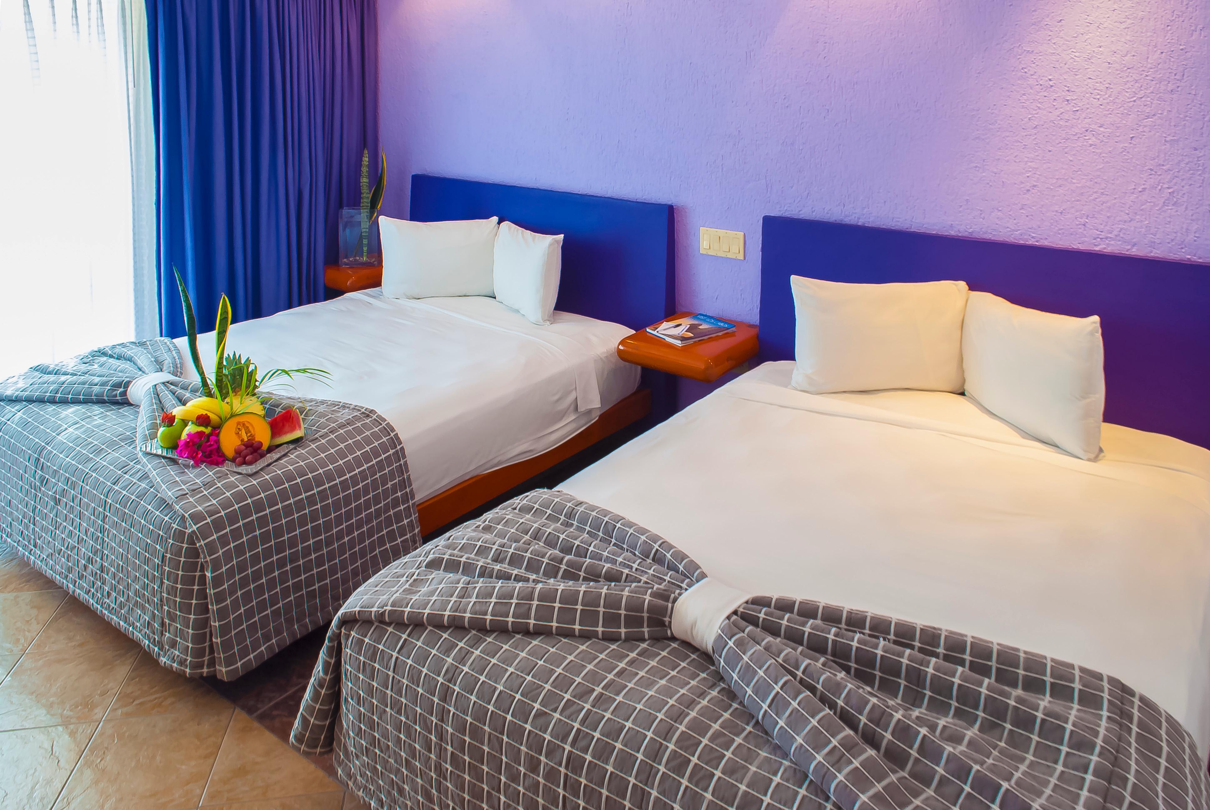 Patios Hotel 4*