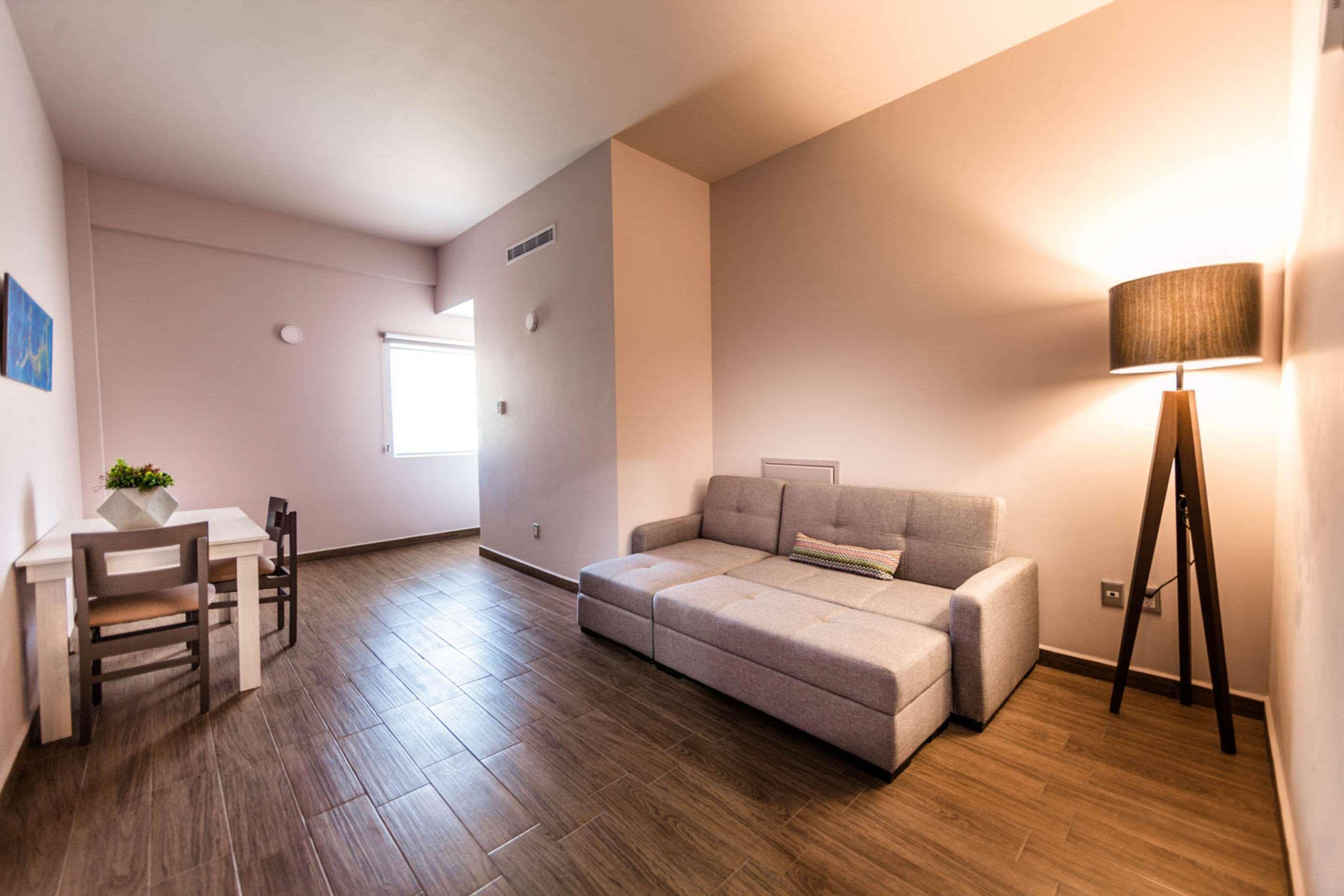 Comfort & Cabos Hotel
