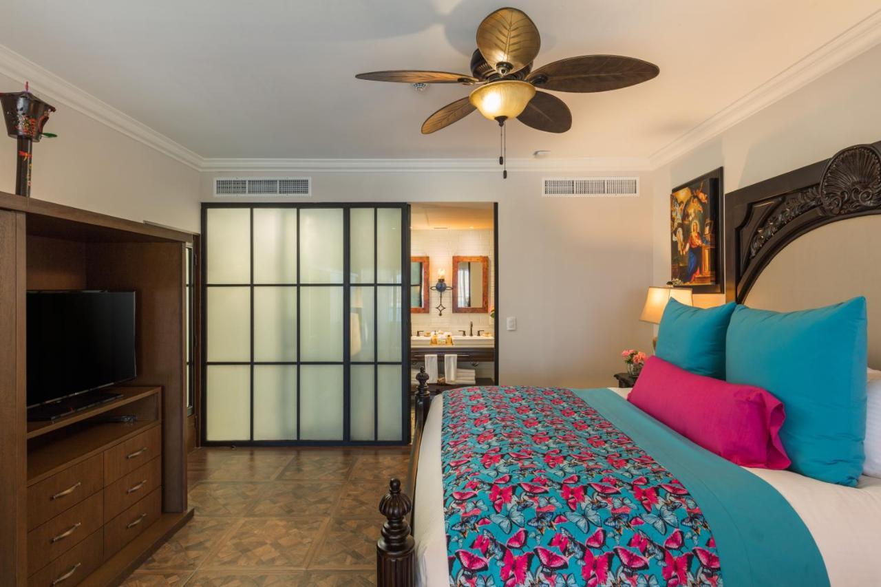 Vista Encantada & Residences, A La Carte Optional 5*