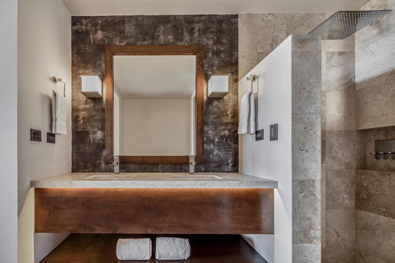 Live Aqua Private Residences Cabos 5*