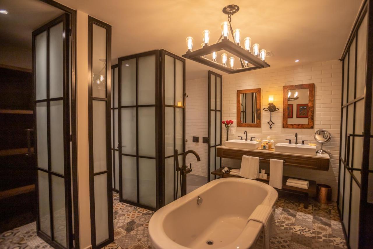 Luxurious With Private Balconies, Vista Encantada Resort, & Retreat Aparthotel Cabo San Lucas