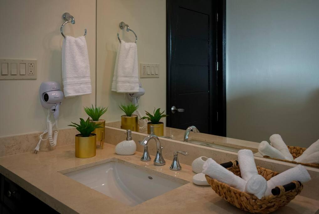 Apartment Maravilla - New Luxurious 300mt From The Cabo San Lucas