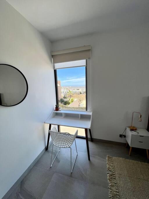 Pet Friendly 2br 2ba In Apartment *