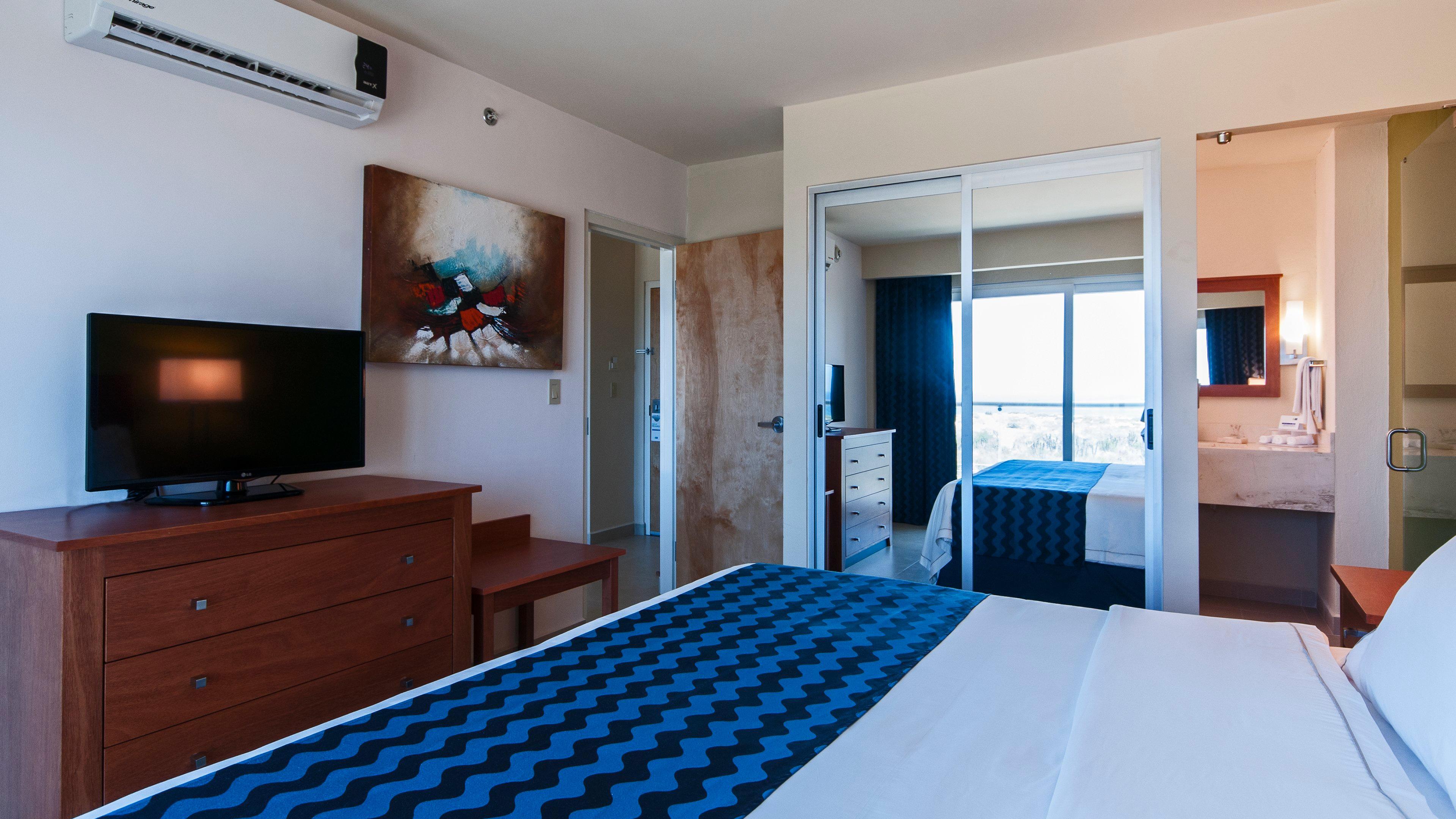 Express By Ihg Cabo San Lucas