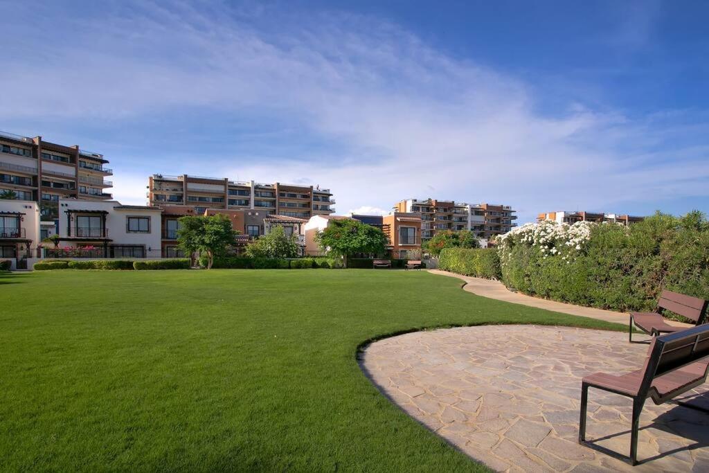 Exquisite 3br Ocean Views Access *
