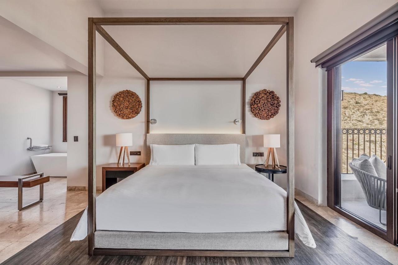 Hotel Live Aqua Private Residences Cabos