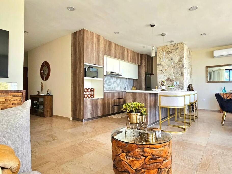 Amazing Panoramic View From Penthouse In Pedregal *