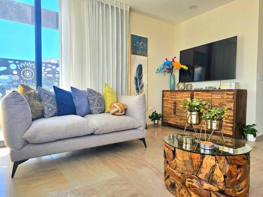 Amazing Panoramic View From Penthouse In Pedregal