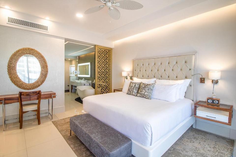 Residential Retreat 2 Bedroom Garza Blanca Cabos & Apartment *