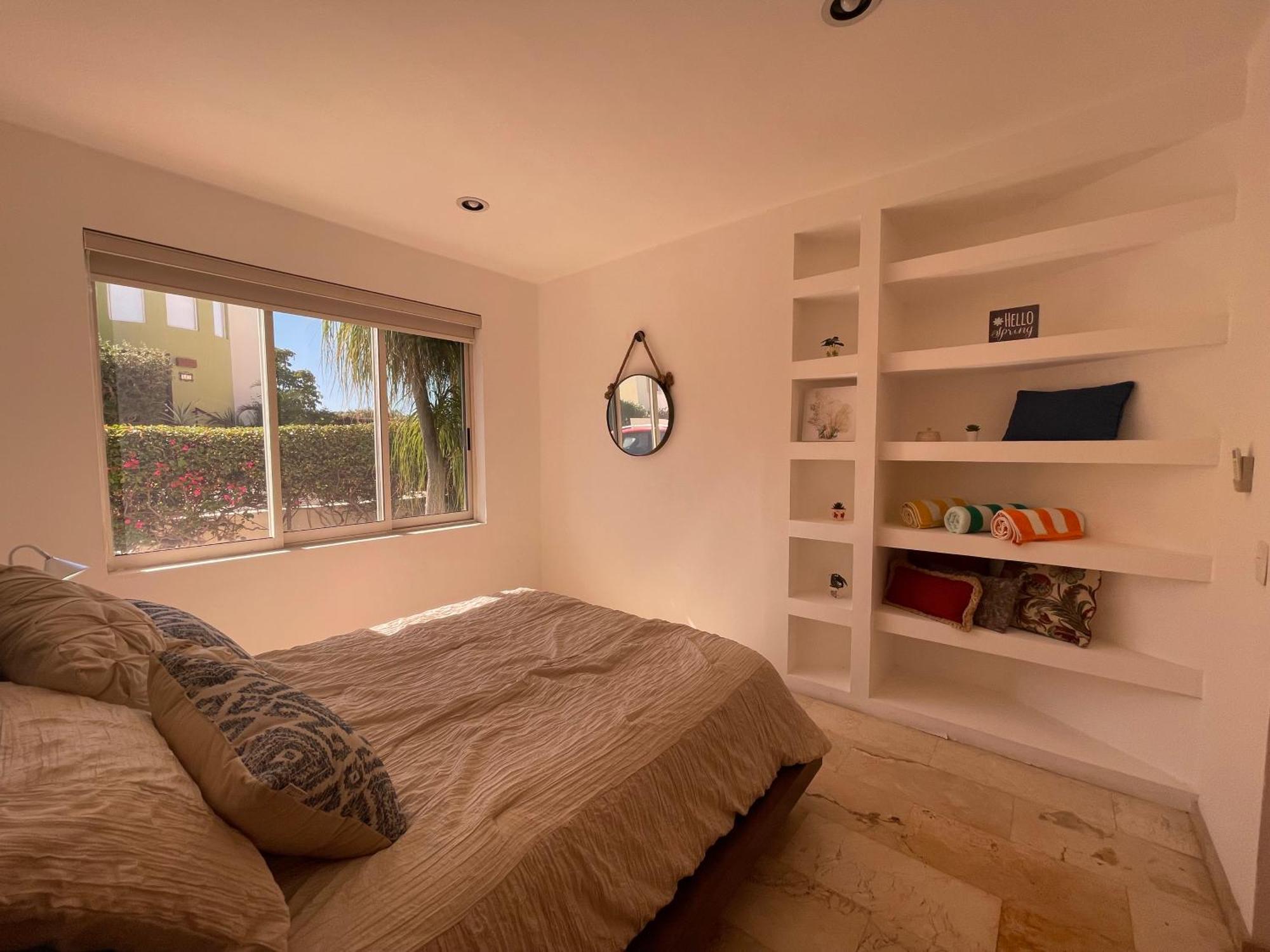 Sea View, King-size Bed, Wheelchair Access *