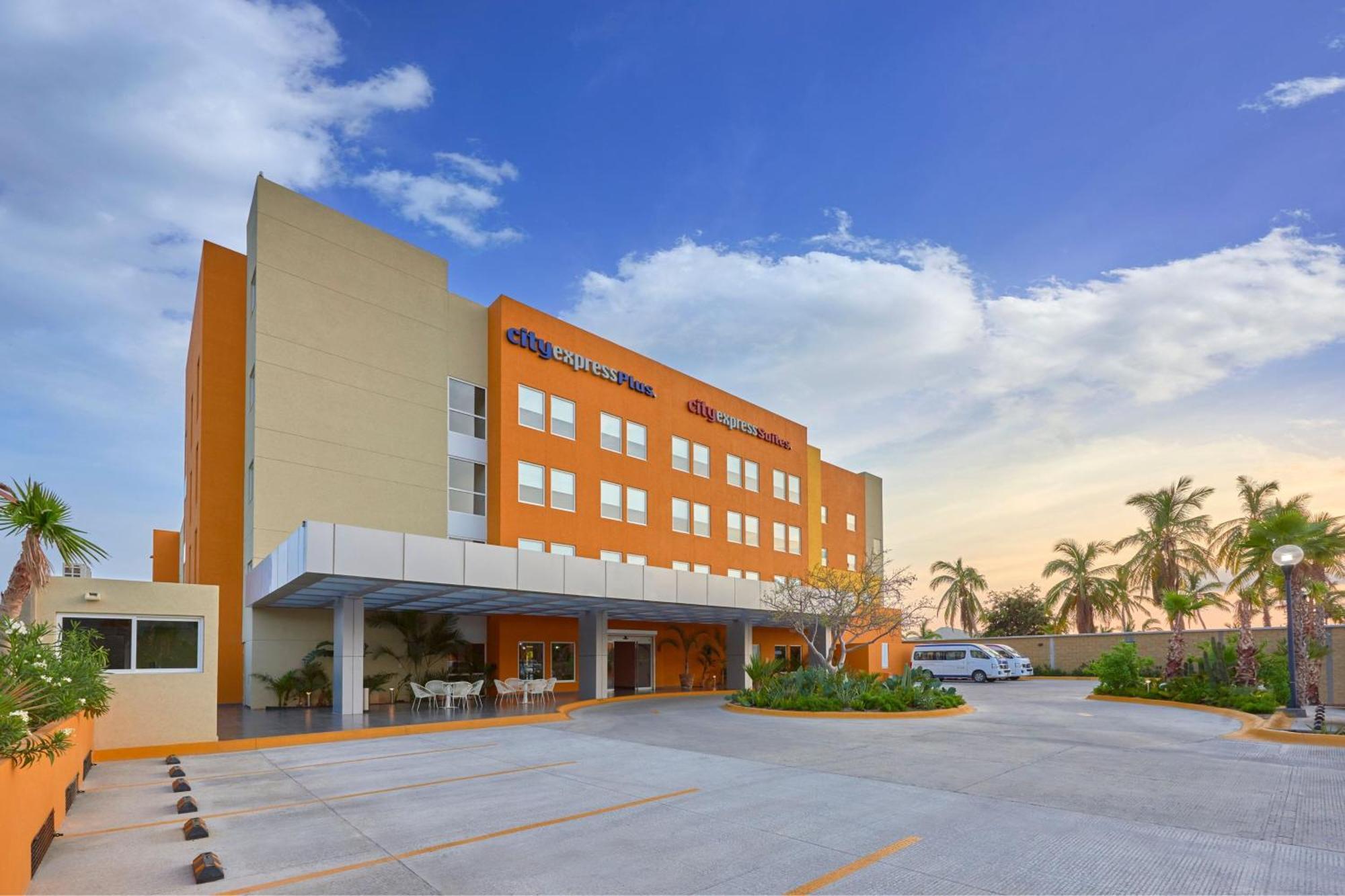 Hotel Express By Marriott 4*