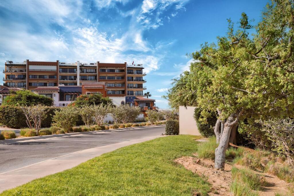 Exquisite 3br Ocean Views Access Apartamento