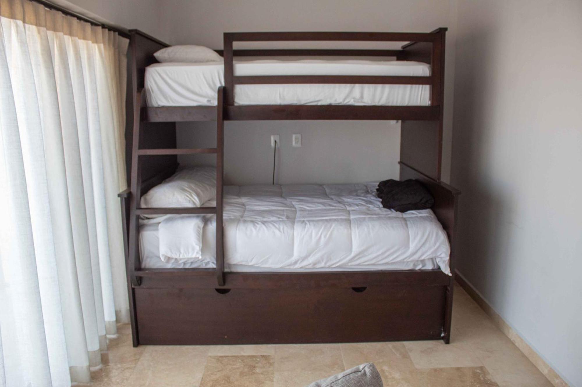 Private 115 In Gated Community Pet-friendly
