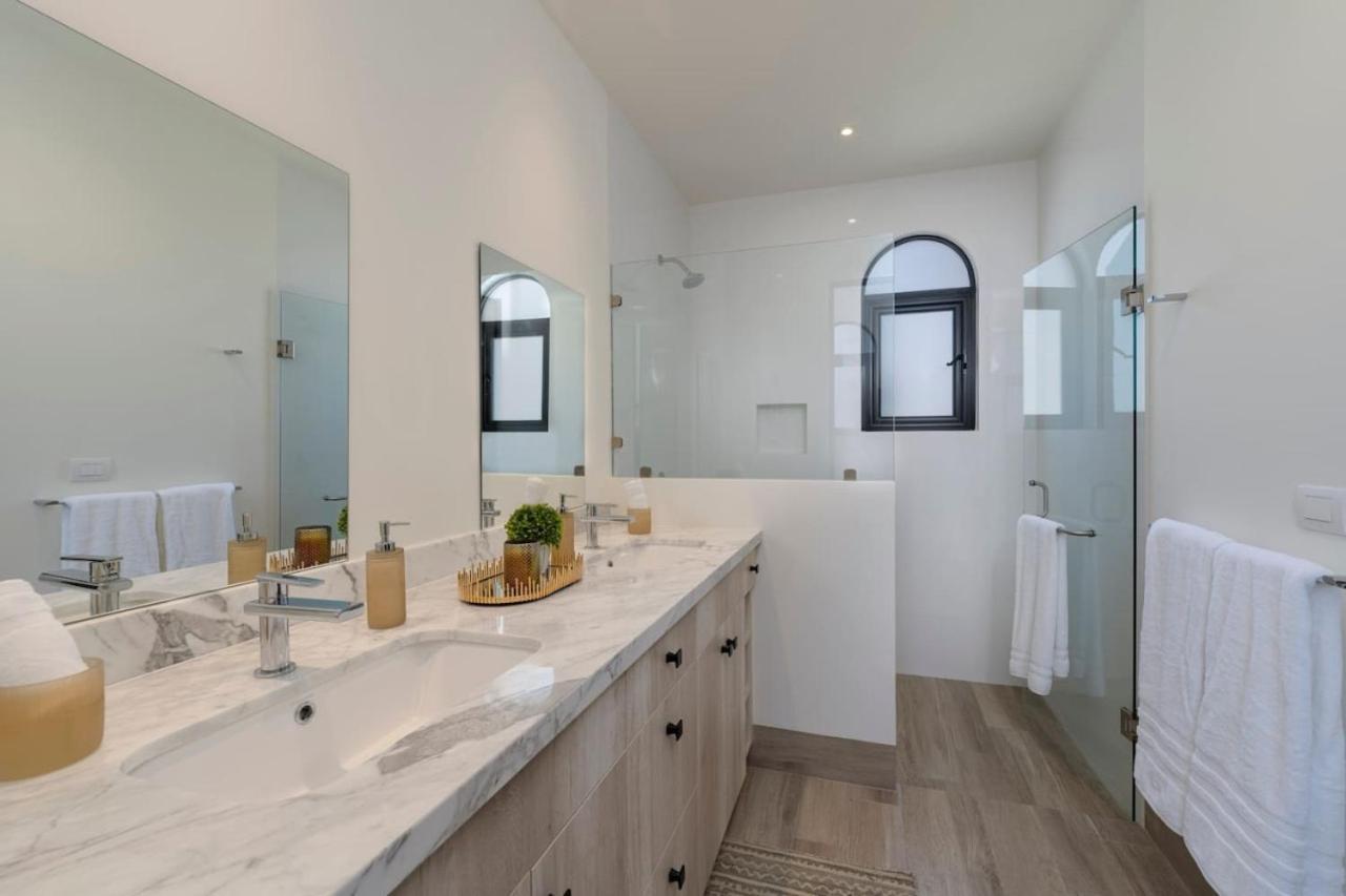 Holiday home Modern 2br At Quivira With Rooftop *