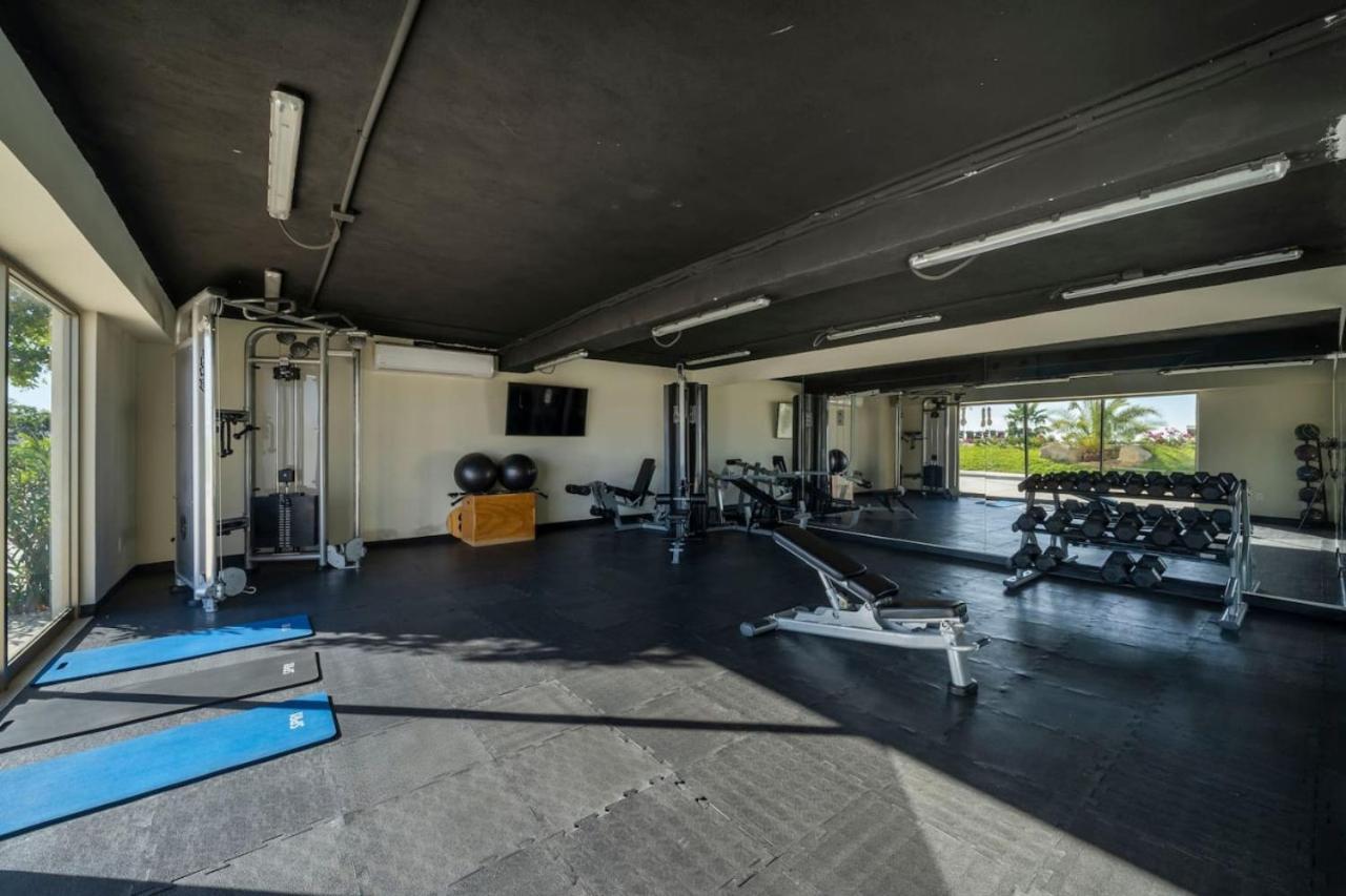 Stunning 2br Ph With Views And Private Rooftop