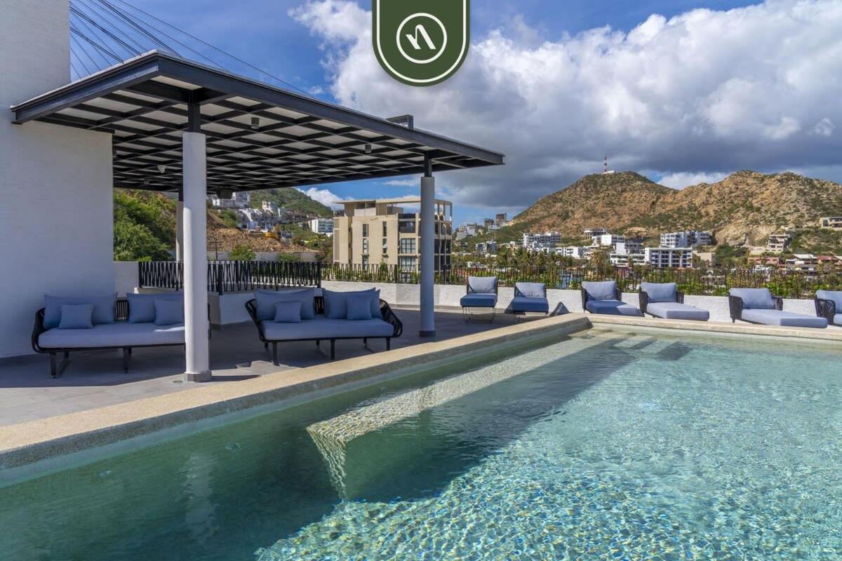 Amazing 2br With Terrace Overlooking The Marina Cabo San Lucas