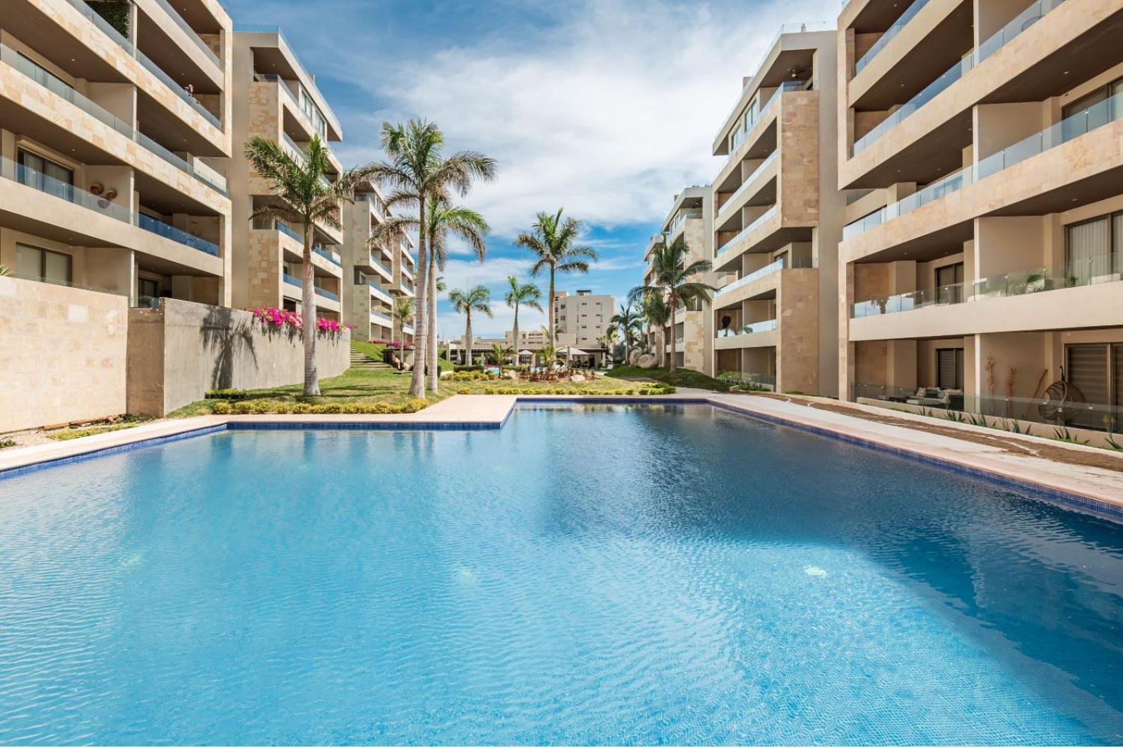 Loft Con Balcon Privado, Estacionamiento Gratis - Un Oasis En Cabos