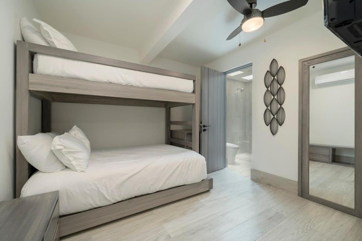 Holiday home Unit 150- Casa Kelly - Oceanfront Fully Renovated *
