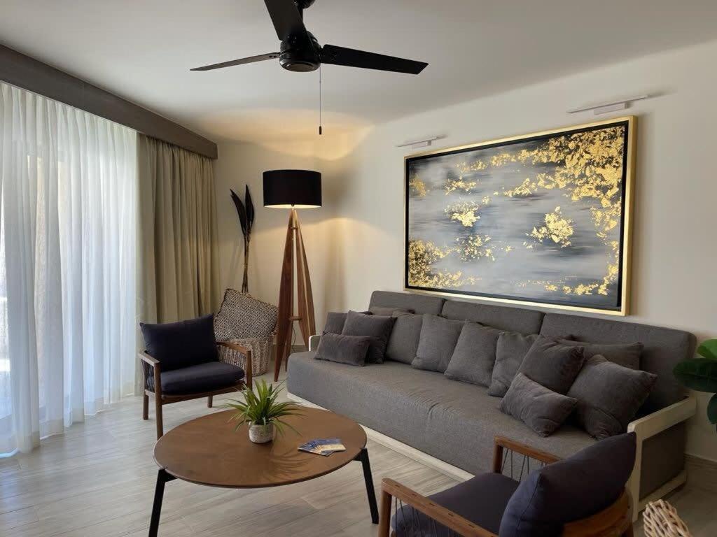 Unit 150- Casa Kelly - Oceanfront Fully Renovated Cabo San Lucas