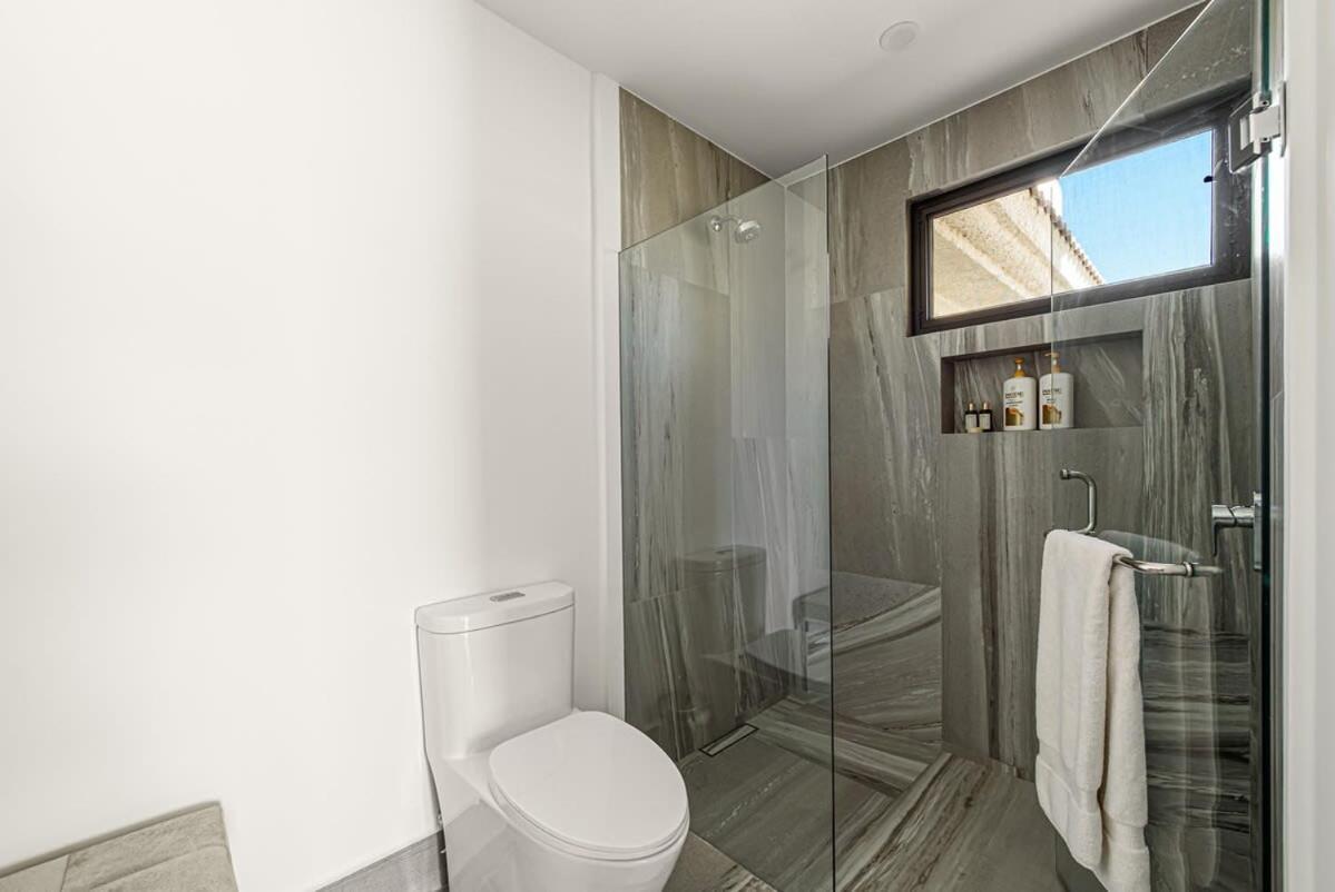 Holiday home Unit 168- Casa Sangria - Oceanfront - Fully Renovated *