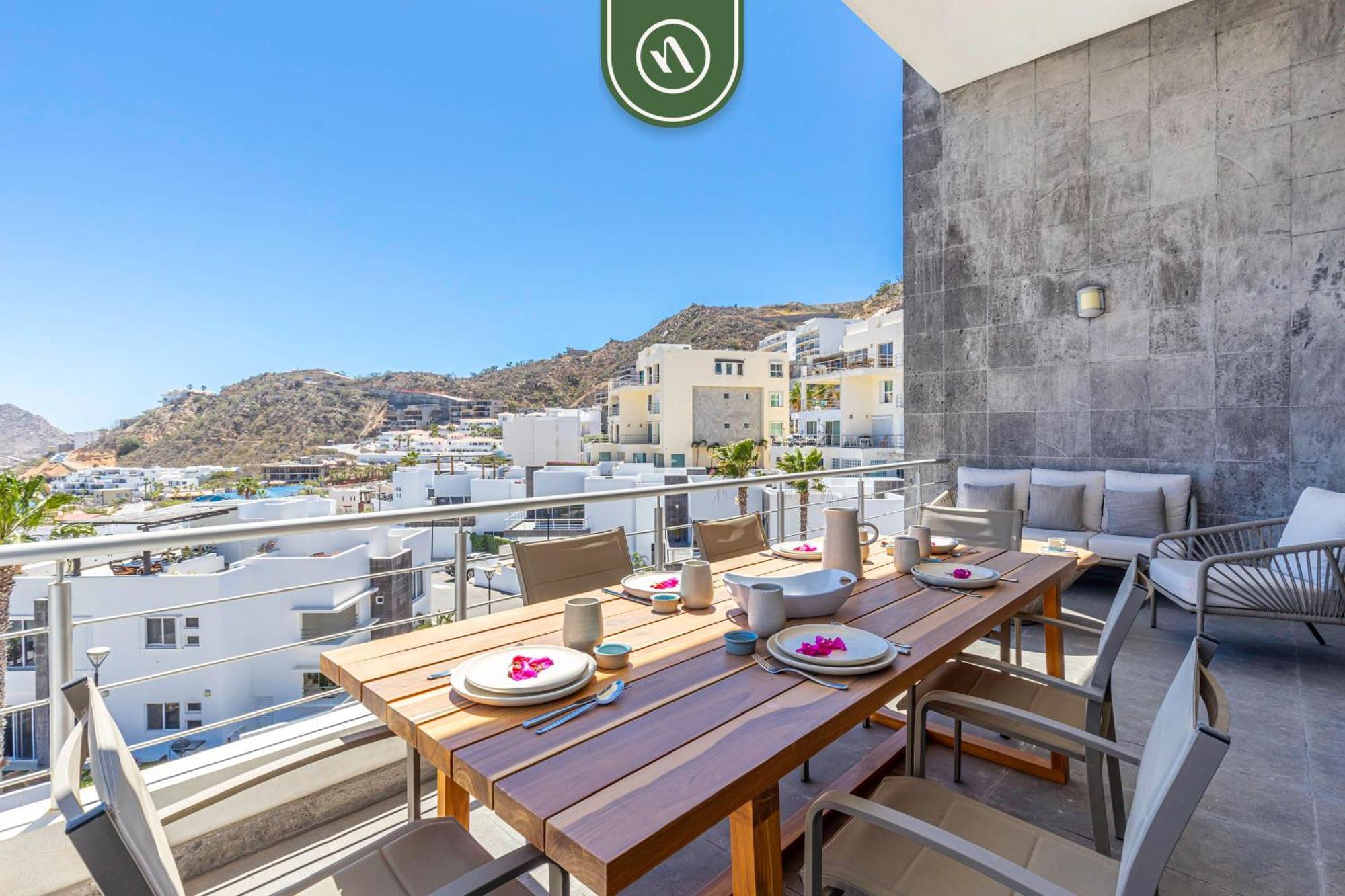 Brand New 3 Bedroom Penthouse - Oceanview Rooftop Pool * Cabo San Lucas