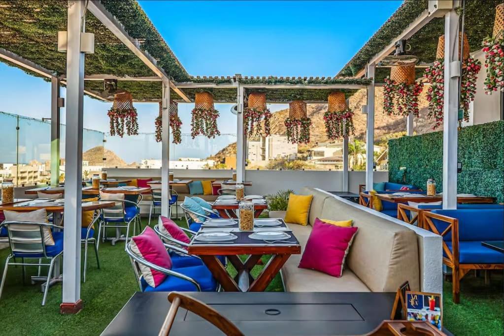 Breathtaking Views 1-bdrm W-pool Maison Alizee Apartment Cabo San Lucas